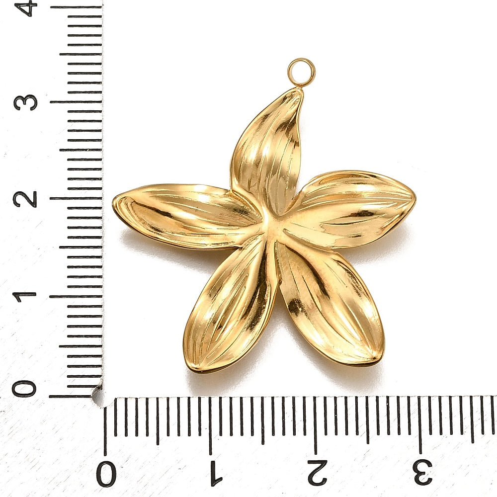Flower charm